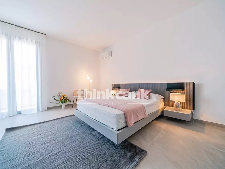 Immagine 40 di Villa in vendita  in Via Aldo Moro a Avola