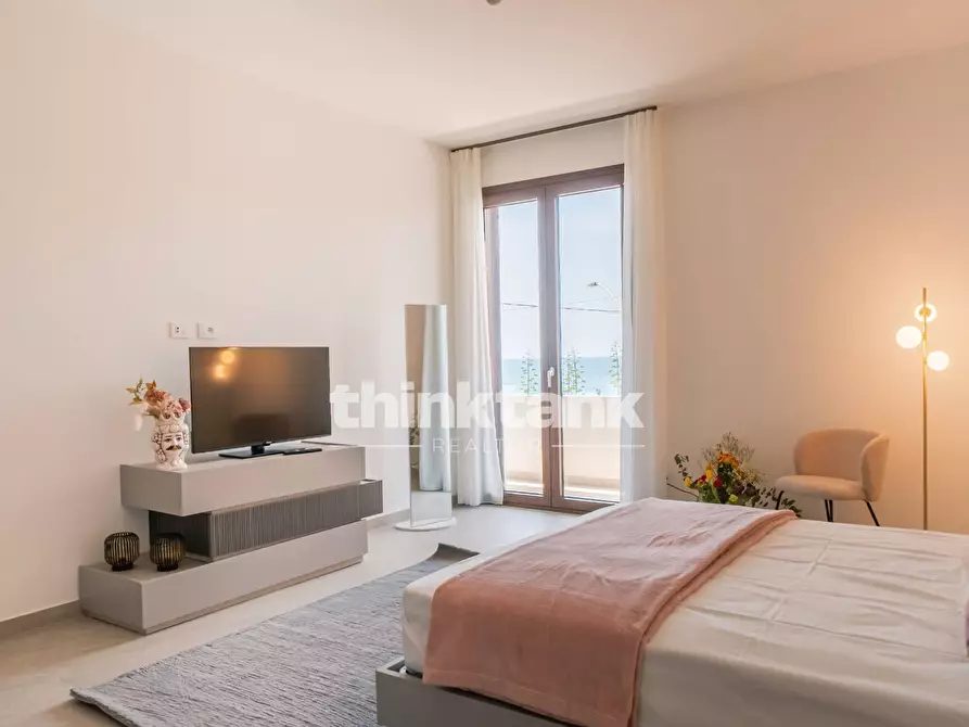 Immagine 42 di Villa in vendita  in Via Aldo Moro a Avola