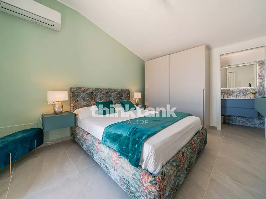 Immagine 50 di Villa in vendita  in Via Aldo Moro a Avola