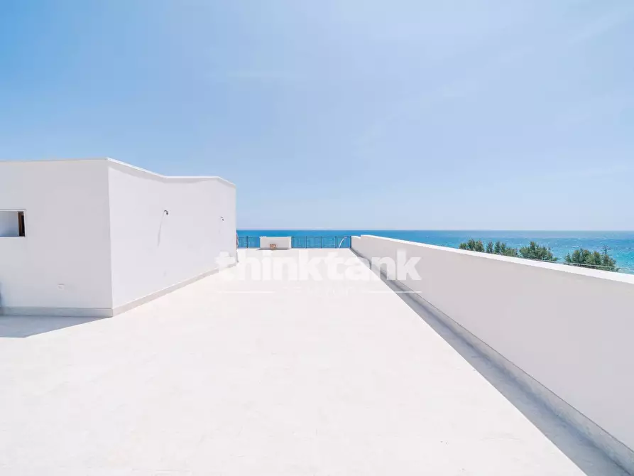 Immagine 55 di Villa in vendita  in Via Aldo Moro a Avola