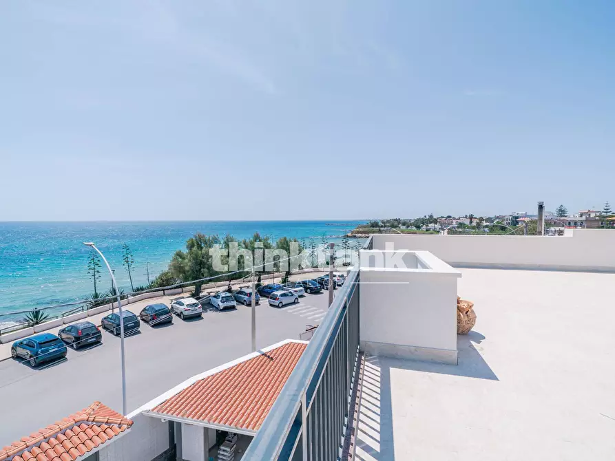 Immagine 57 di Villa in vendita  in Via Aldo Moro a Avola