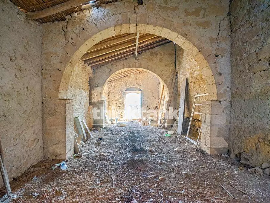 Immagine 6 di Rustico / casale in vendita  in Agnone Bagni a Augusta