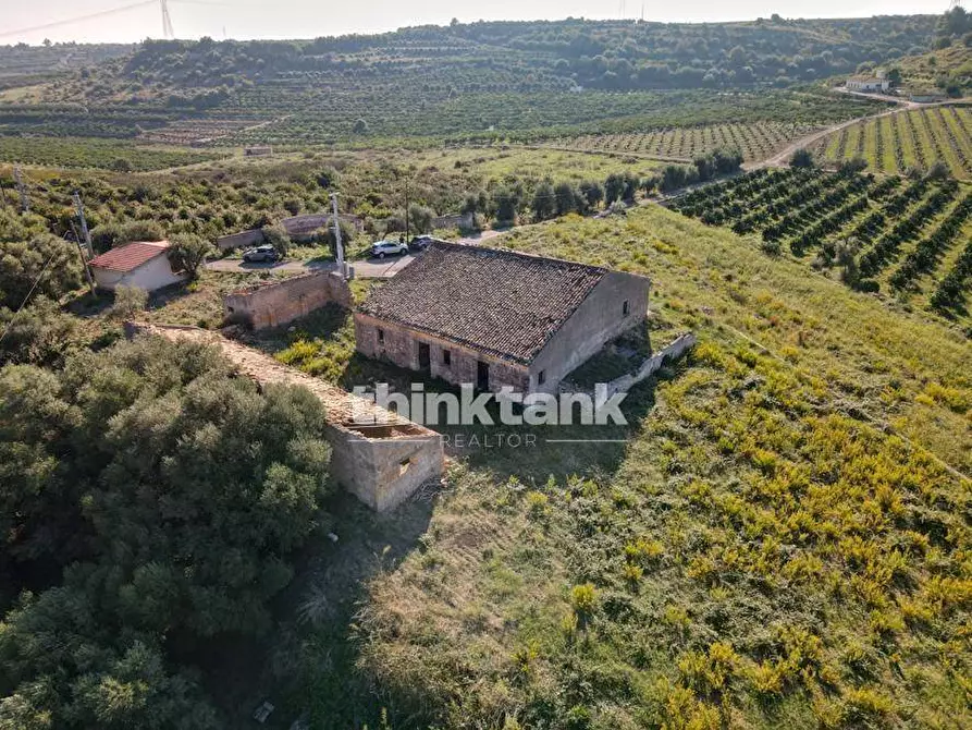 Immagine 2 di Rustico / casale in vendita  in Agnone Bagni a Augusta
