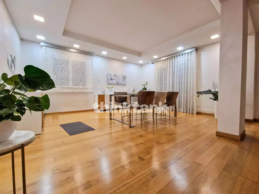 Immagine 6 di Villa in vendita  in Via Degli Iris snc a Gravina Di Catania