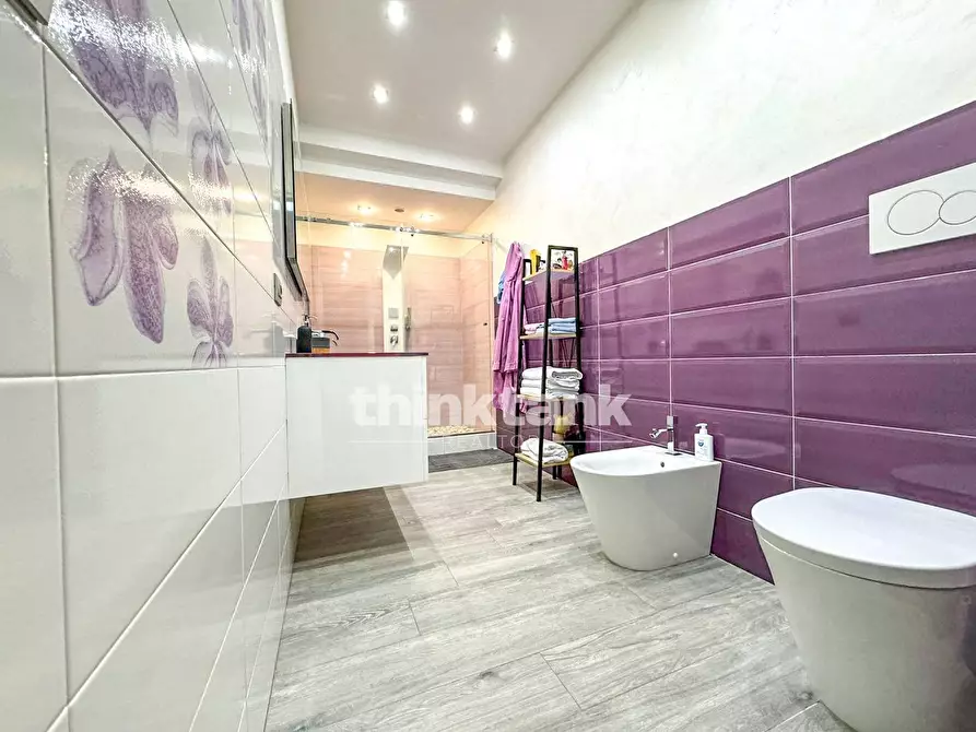 Immagine 23 di Villa in vendita  in Via Degli Iris snc a Gravina Di Catania