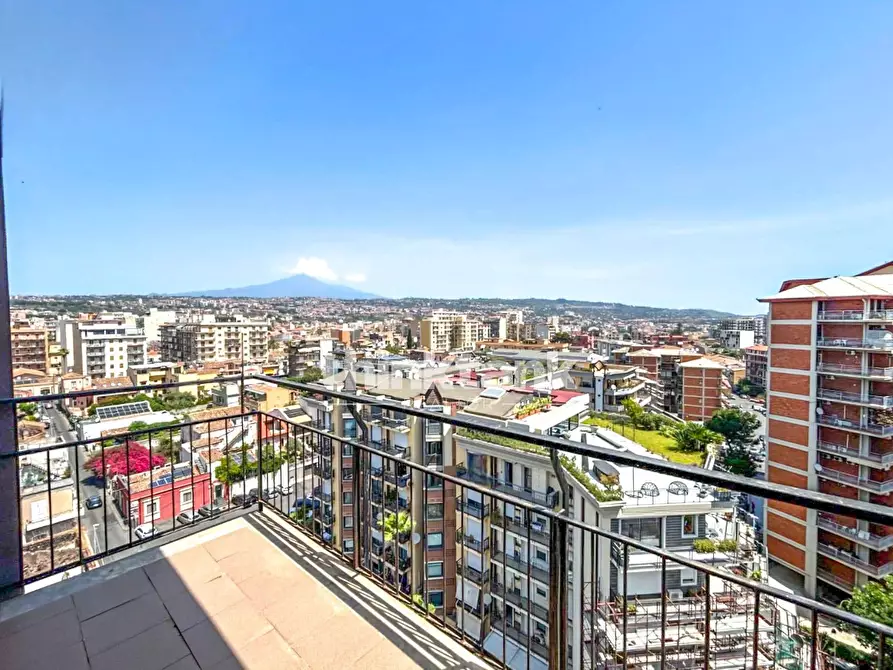 Immagine 18 di Appartamento in vendita  in Via Alcide De Gasperi a Catania