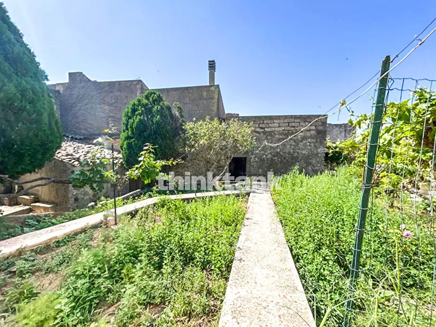 Immagine 14 di Villa in vendita  in Via Roma a Aidone