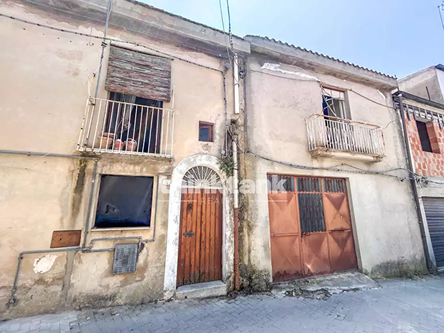 Immagine 13 di Villa in vendita  in Corso Cavour a Aidone