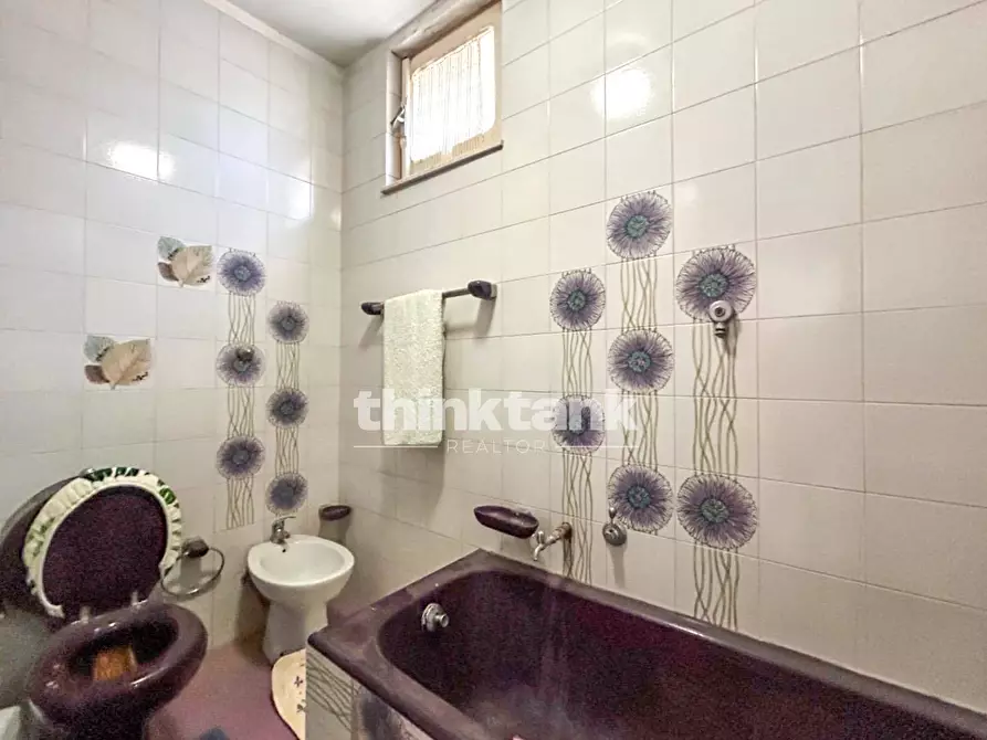 Immagine 10 di Villa in vendita  in Piazza Filippo Cordova a Aidone