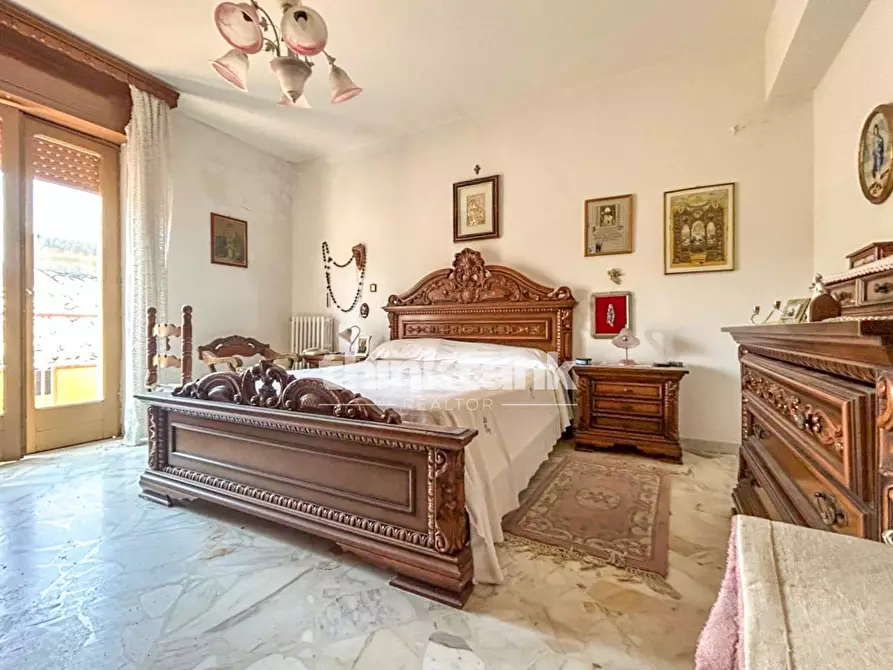 Immagine 11 di Villa in vendita  in Piazza Filippo Cordova a Aidone