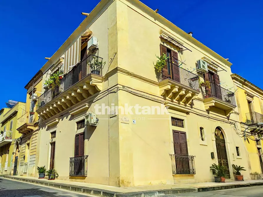 Immagine 6 di Palazzo in vendita  in Via garibaldi a Noto
