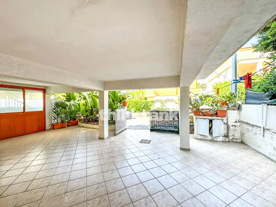 Immagine 2 di Villa in vendita  in Viale Lido a Noto