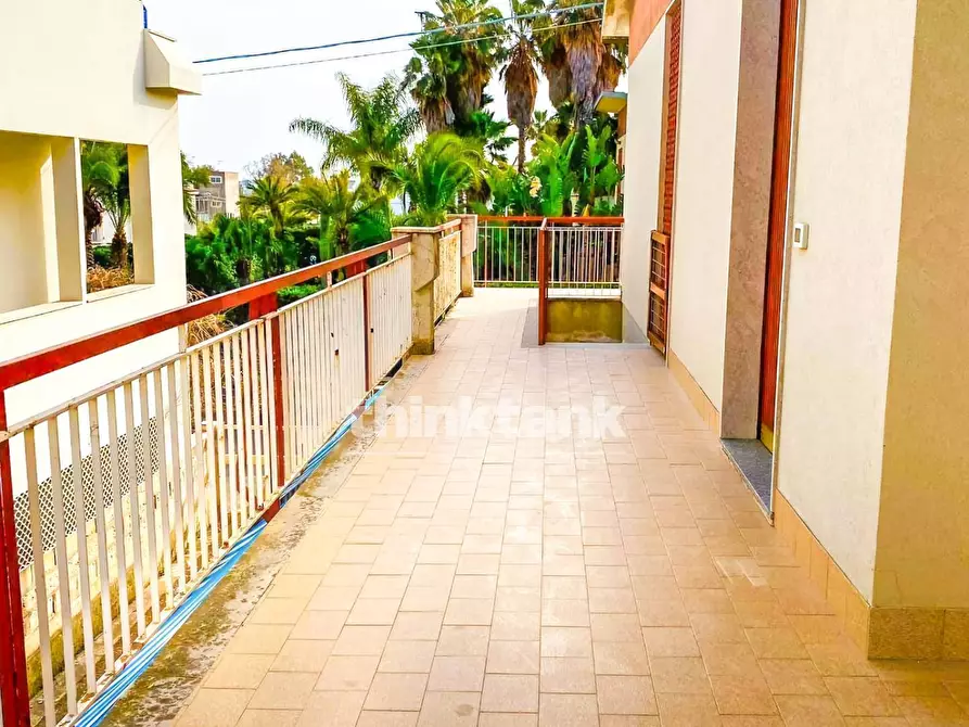 Immagine 23 di Villa in vendita  in Viale Lido a Noto