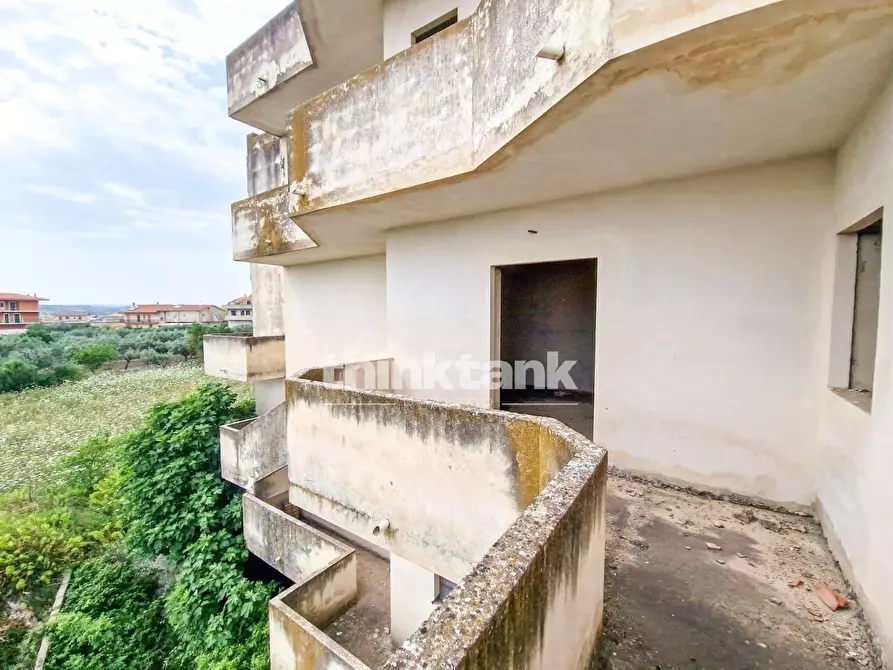 Immagine 20 di Palazzo in vendita  in Via Calanchi a Modica