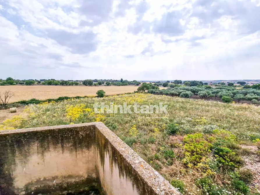 Immagine 24 di Palazzo in vendita  in Via Calanchi a Modica