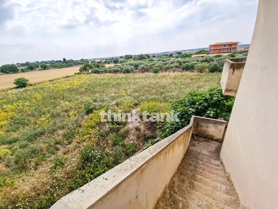 Immagine 26 di Palazzo in vendita  in Via Calanchi a Modica