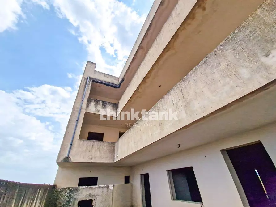 Immagine 28 di Palazzo in vendita  in Via Calanchi a Modica