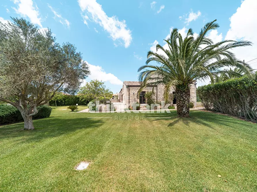Immagine 11 di Villa in vendita  in Strada Comunale Annunziaata-Cifali a Ragusa