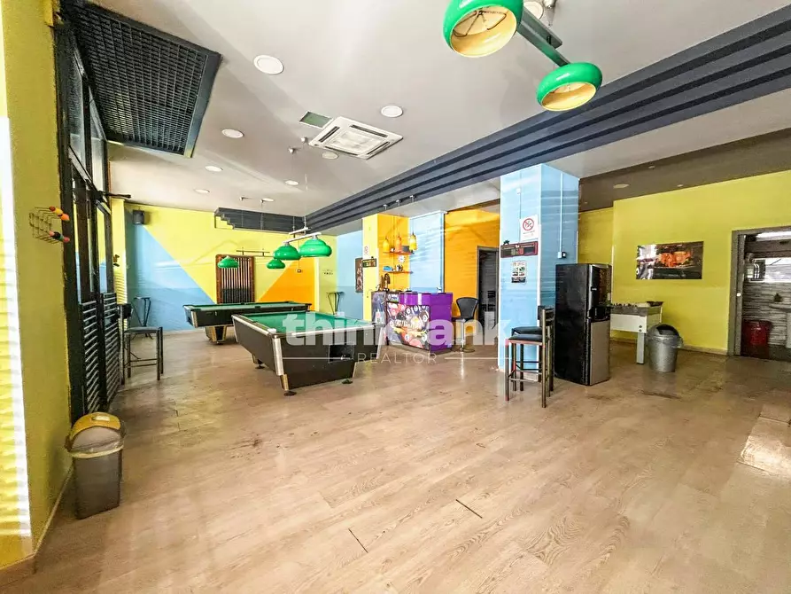 Immagine 5 di Locale commerciale in vendita  in Piazza Nettuno a Catania