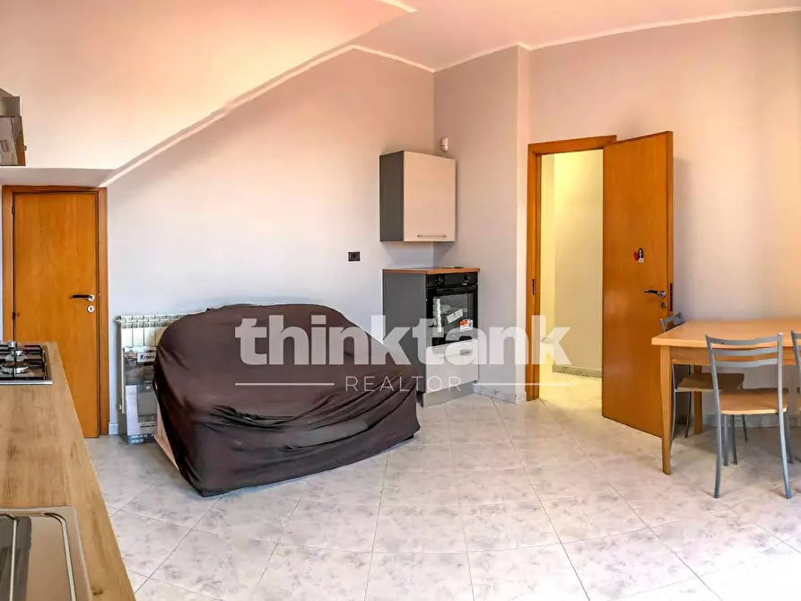 Immagine 7 di Villa in vendita  in Viale della Regione a Gravina Di Catania