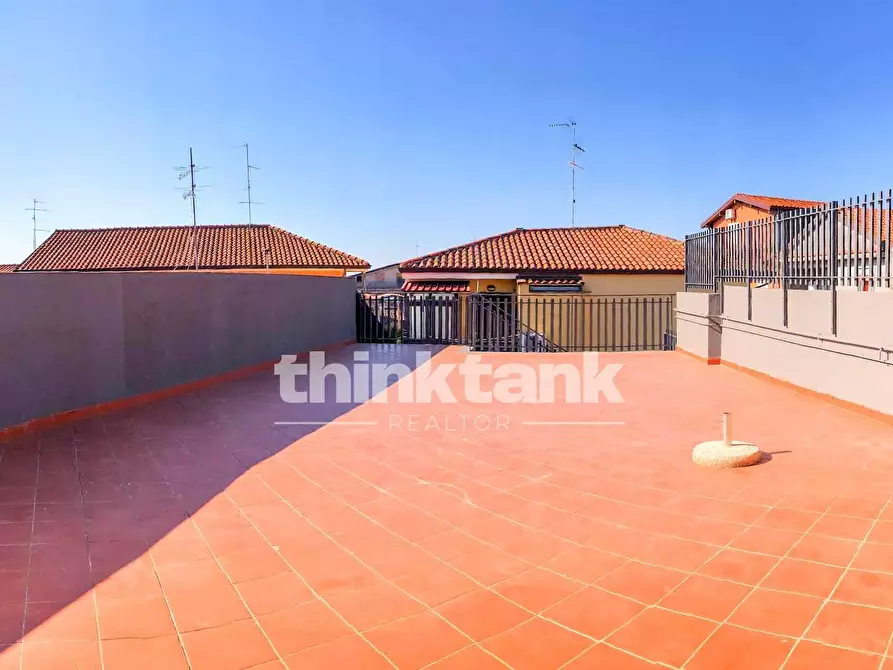 Immagine 5 di Villa in vendita  in Viale della Regione a Gravina Di Catania