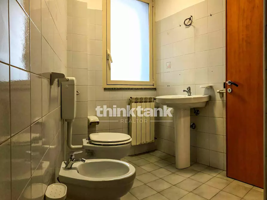 Immagine 17 di Villa in vendita  in Viale della Regione a Gravina Di Catania