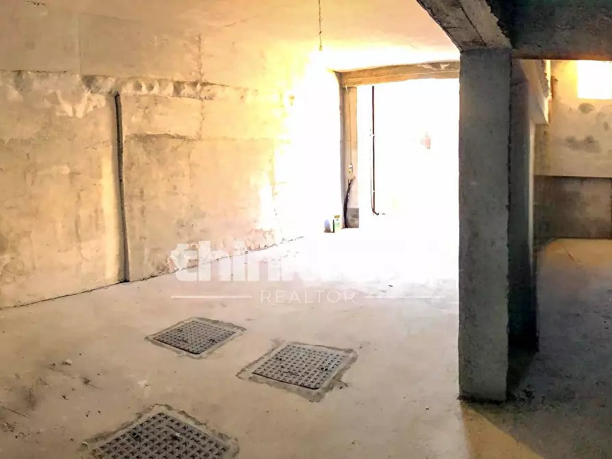 Immagine 36 di Villa in vendita  in Viale della Regione a Gravina Di Catania