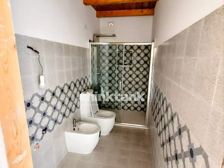 Immagine 14 di Locale commerciale in vendita  in Isola delle Correnti a Buccheri