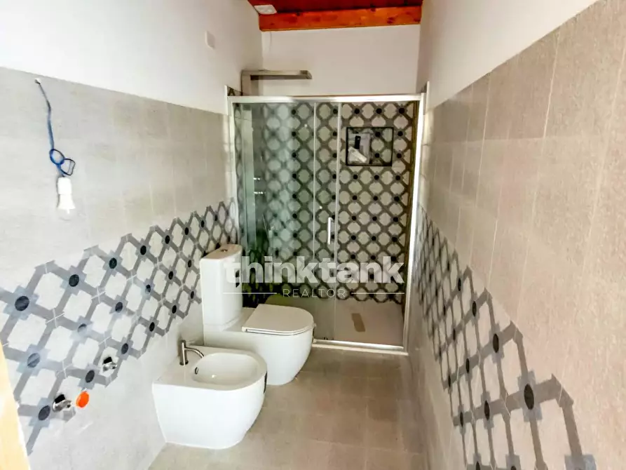 Immagine 20 di Locale commerciale in vendita  in Isola delle Correnti a Buccheri