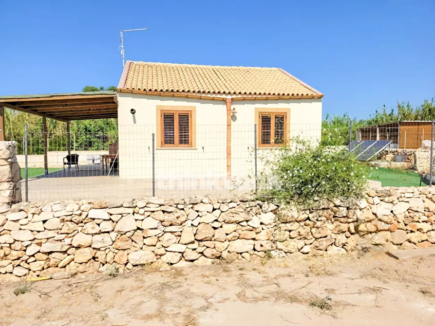 Immagine 28 di Locale commerciale in vendita  in Isola delle Correnti a Buccheri