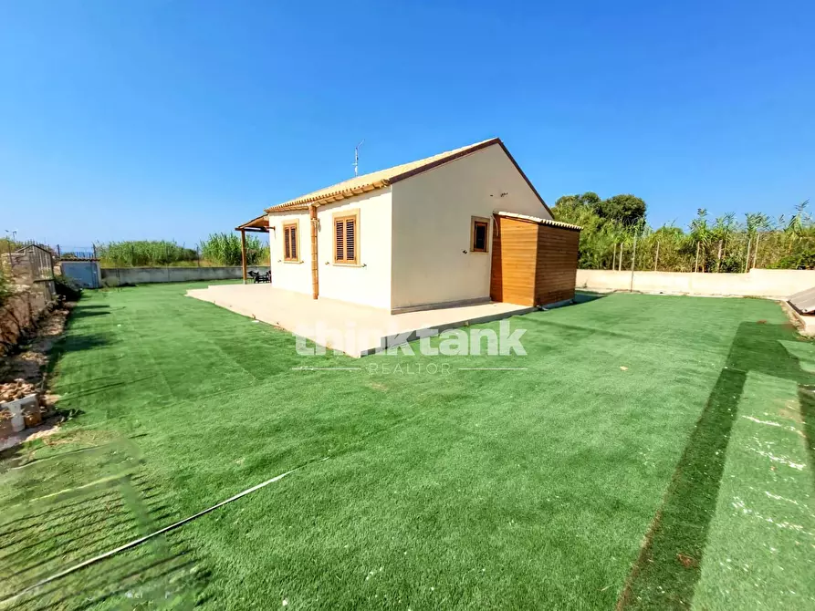 Immagine 4 di Locale commerciale in vendita  in Isola delle Correnti a Buccheri