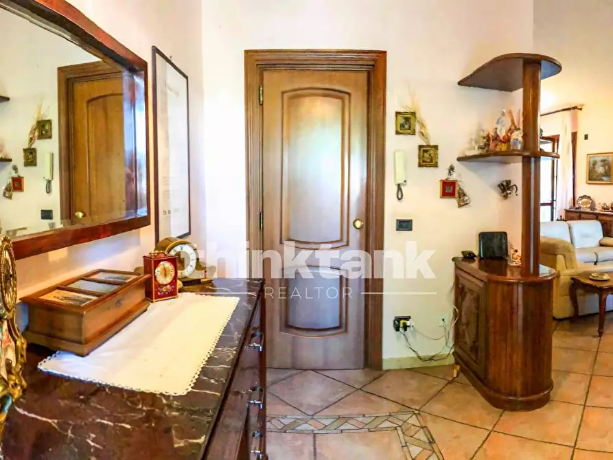 Immagine 12 di Villa in vendita  in Via Domenico Scarlatti a Camporotondo Etneo