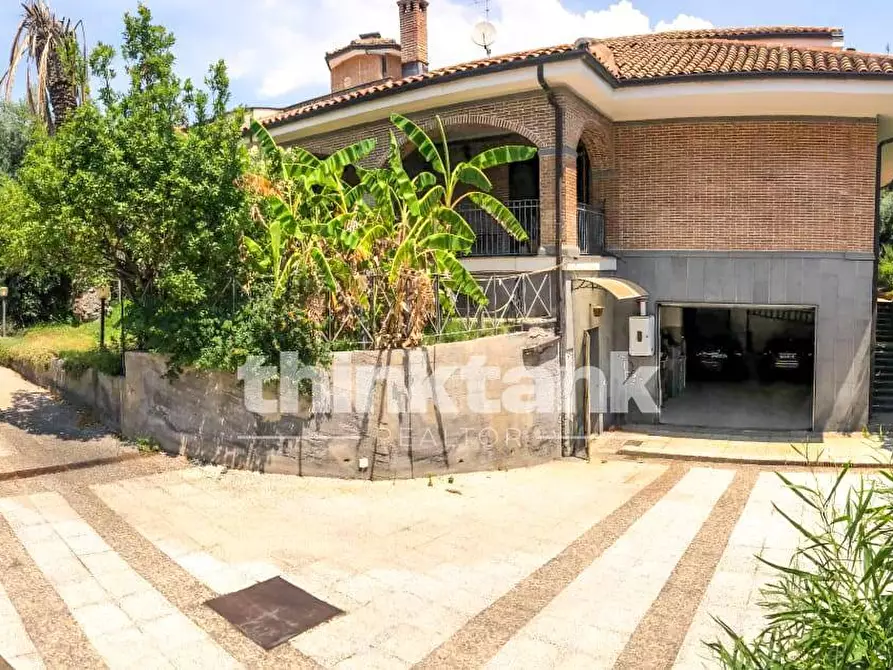 Immagine 31 di Villa in vendita  in Via Domenico Scarlatti a Camporotondo Etneo