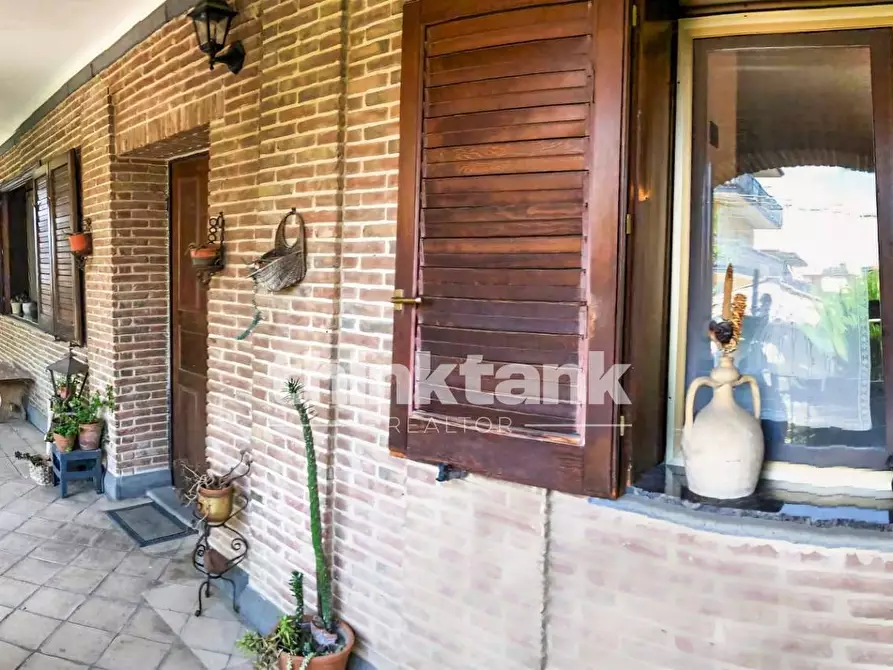 Immagine 27 di Villa in vendita  in Via Domenico Scarlatti a Camporotondo Etneo