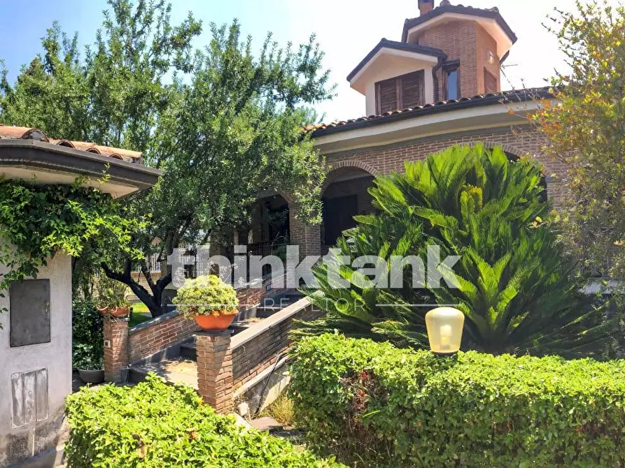 Immagine 29 di Villa in vendita  in Via Domenico Scarlatti a Camporotondo Etneo