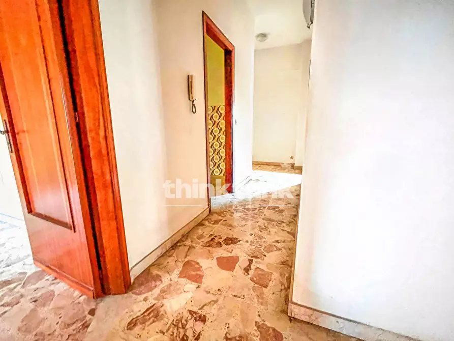 Immagine 7 di Appartamento in vendita  in Via Livorno a Aci Castello