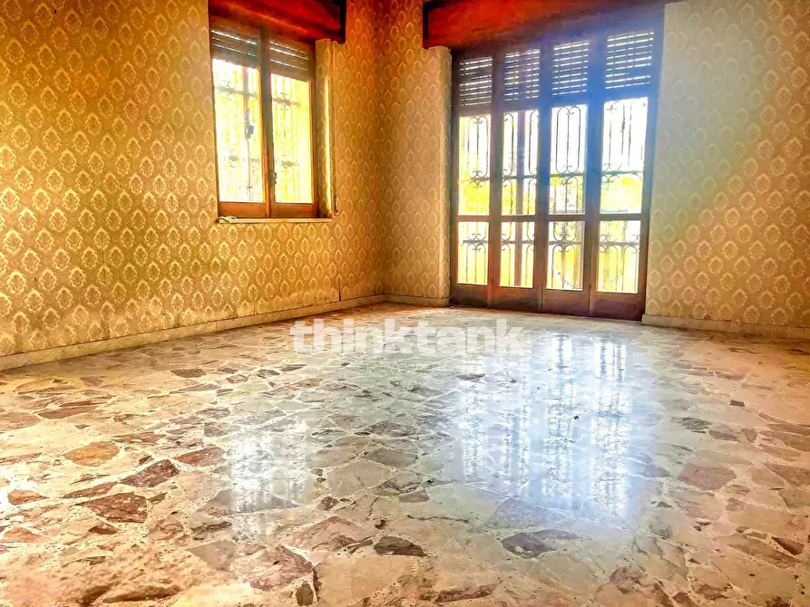 Immagine 11 di Appartamento in vendita  in Via Livorno a Aci Castello