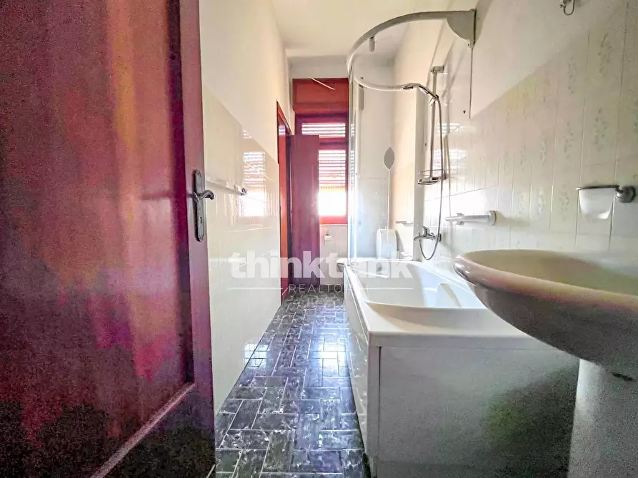 Immagine 16 di Appartamento in vendita  in Via Livorno a Aci Castello