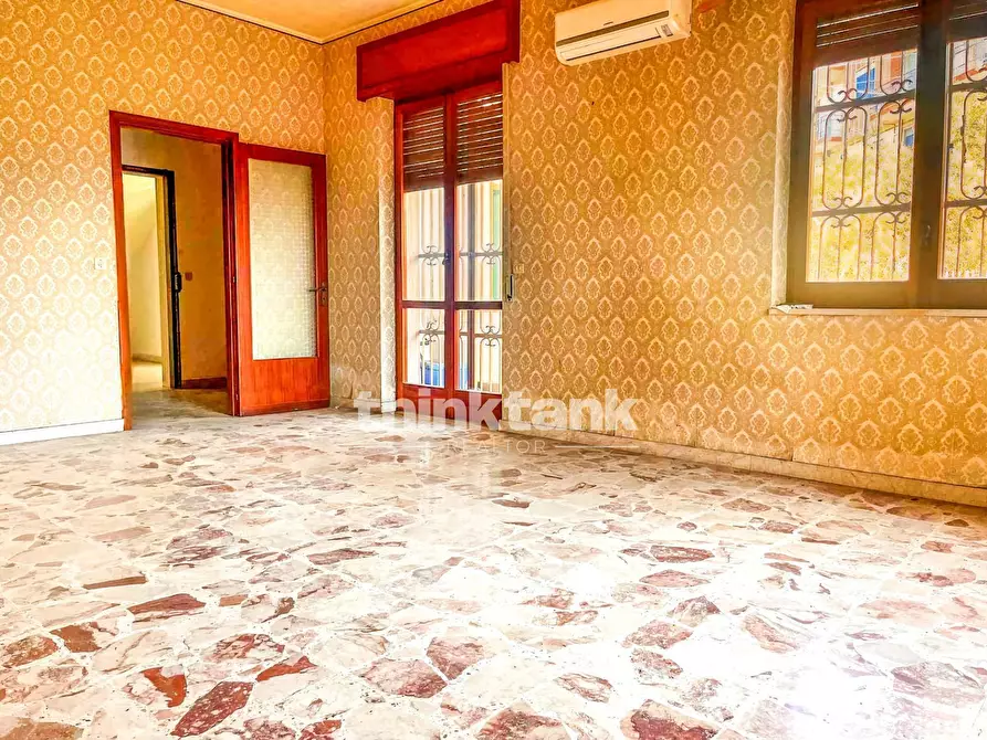 Immagine 10 di Appartamento in vendita  in Via Livorno a Aci Castello