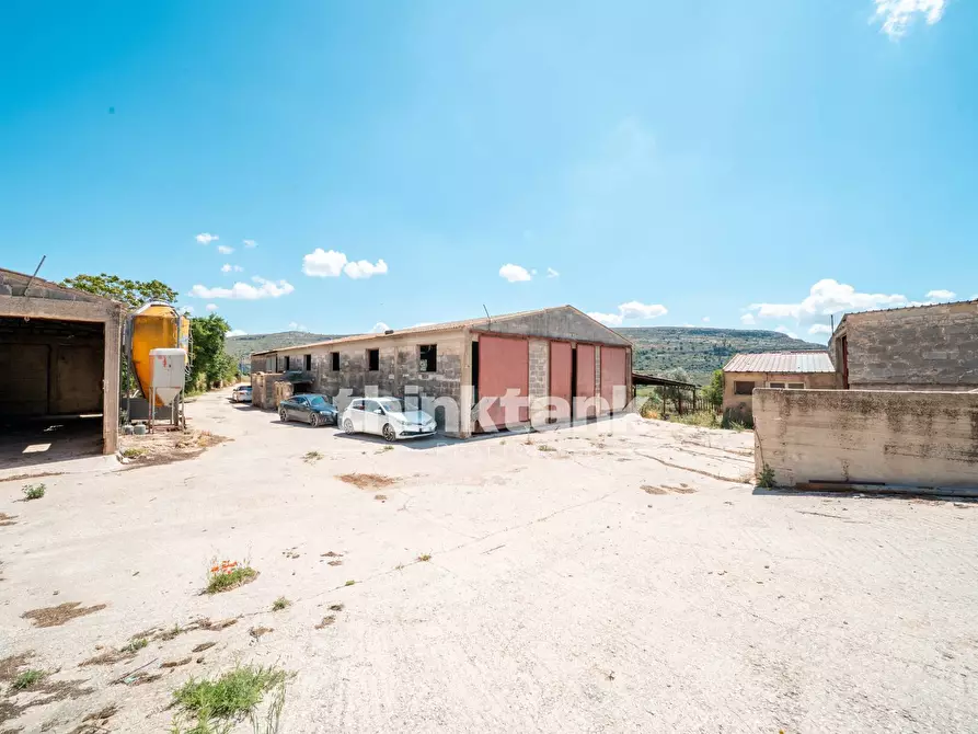Immagine 26 di Rustico / casale in vendita  in Strada Statale 194 a Ragusa