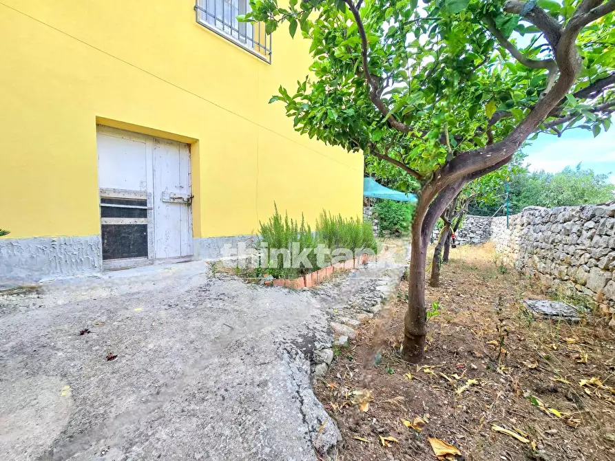 Immagine 26 di Villa in vendita  in Strada Provinciale 54 a Modica