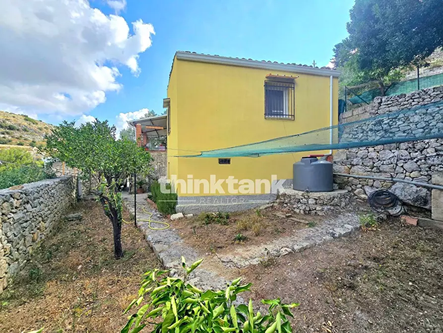 Immagine 27 di Villa in vendita  in Strada Provinciale 54 a Modica