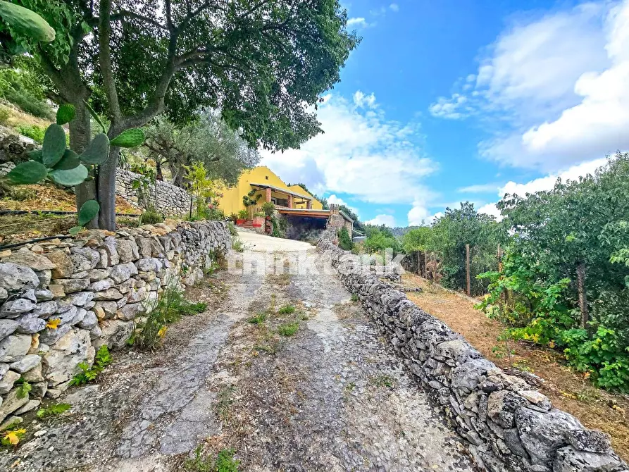 Immagine 3 di Villa in vendita  in Strada Provinciale 54 a Modica