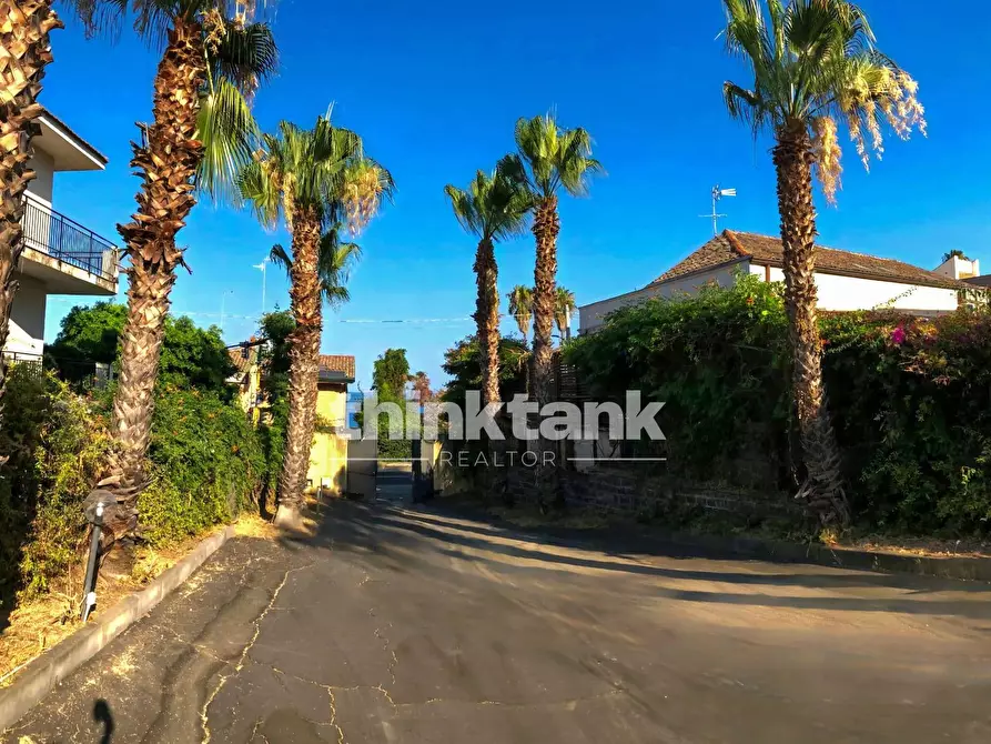 Immagine 21 di Appartamento in vendita  in Via Livorno a Aci Castello