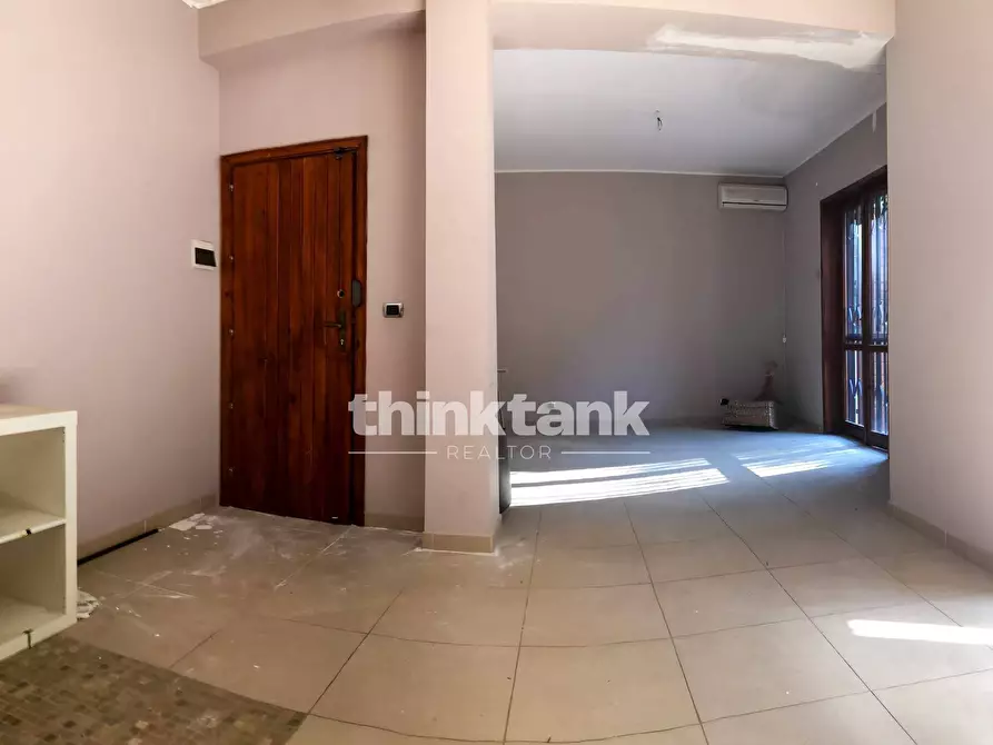 Immagine 10 di Appartamento in vendita  in Via Livorno a Aci Castello