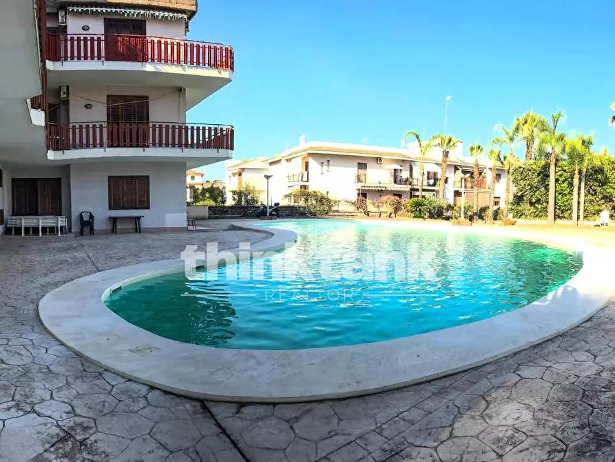 Immagine 22 di Appartamento in vendita  in Via Livorno a Aci Castello