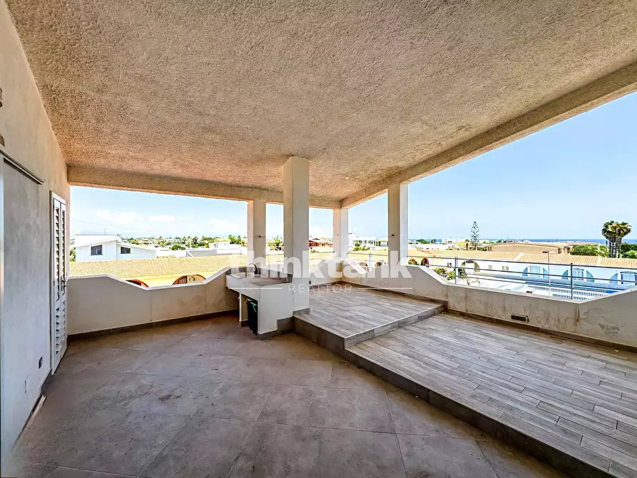 Immagine 26 di Appartamento in vendita  in Via Bove Marino a Noto