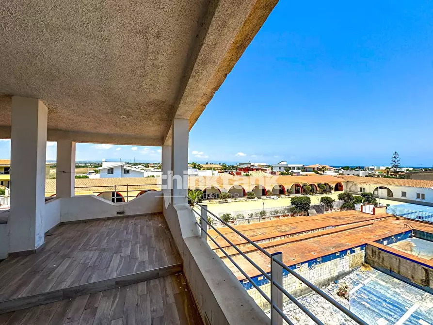 Immagine 29 di Appartamento in vendita  in Via Bove Marino a Noto