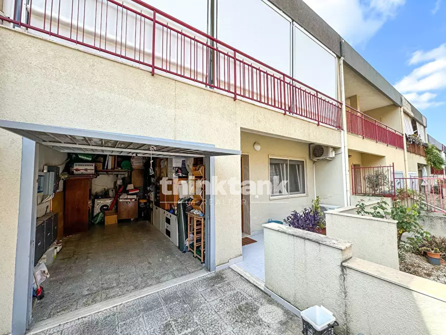 Immagine 5 di Villetta a schiera in vendita  in via Maria Montessori a Noto