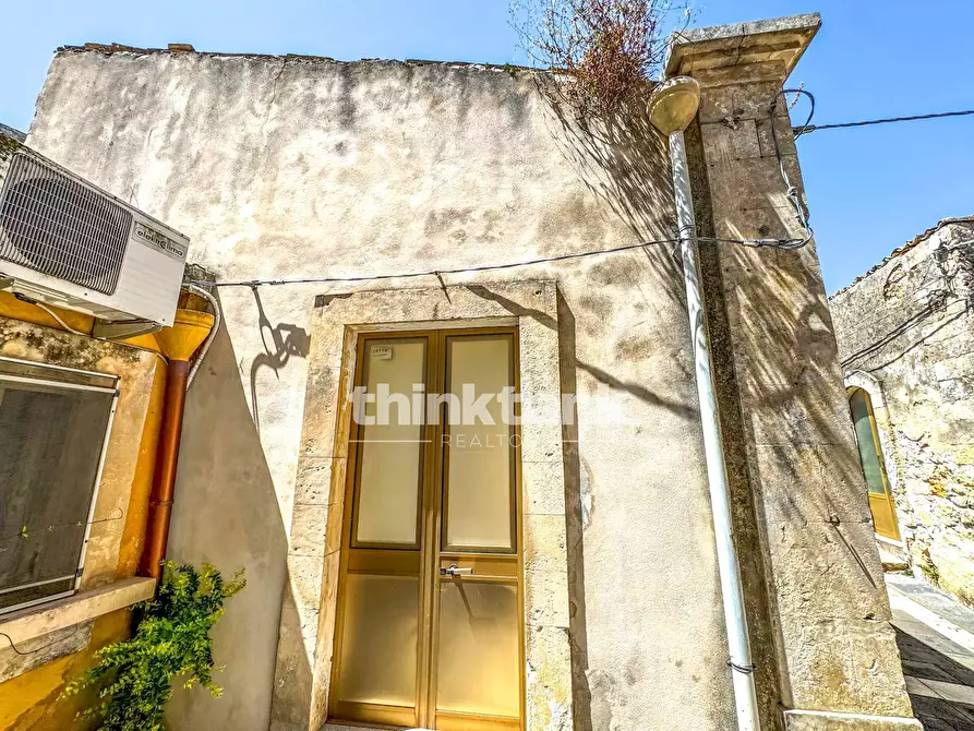 Immagine 3 di Casa indipendente in vendita  in Ronco Frappantaleo a Buccheri